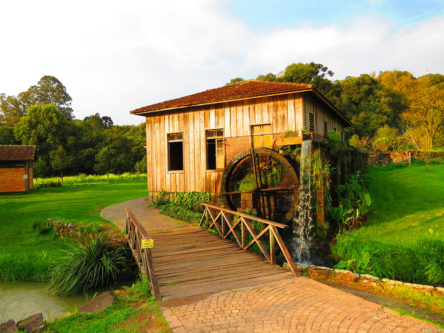 Tour Caminhos de Pedra